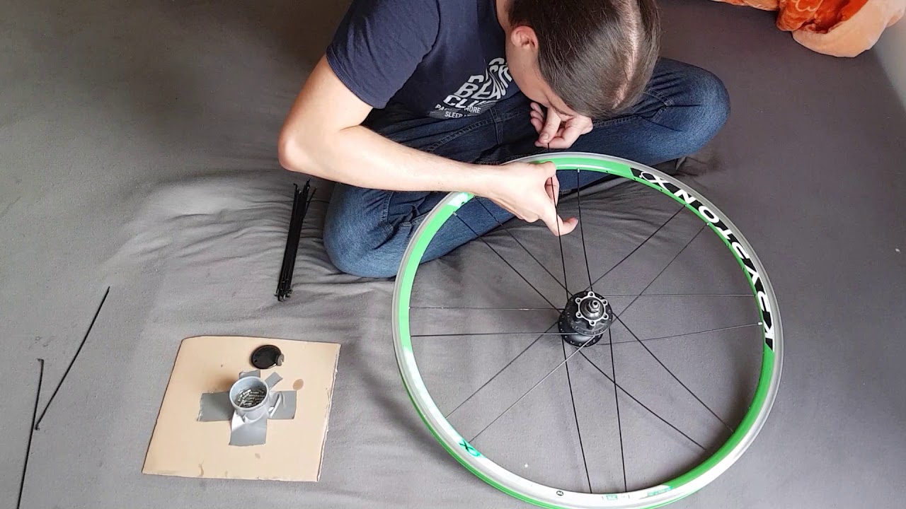 (RAW FILE) Lacing a bike wheel in time lapse (Read description!) YouTube
