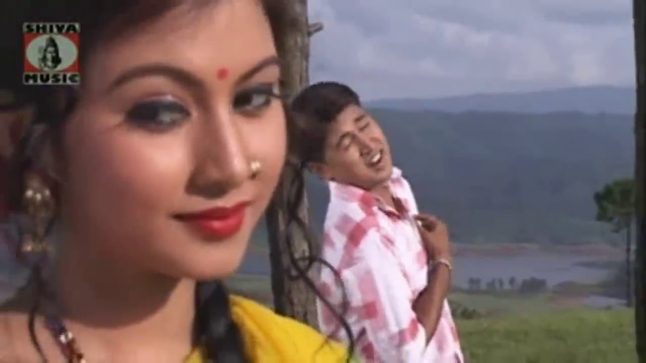 Obejrzyj Are Chol Gori || Le Jabo Toke Mor Gaon || Bangla Hit Song || Nagpuri Hit Song || Noor w YouTube Obejrzyj Are Chol Gori || Le Jabo Toke Mor Gaon || Bangla Hit Song || Nagpuri Hit Song || Noor w YouTube