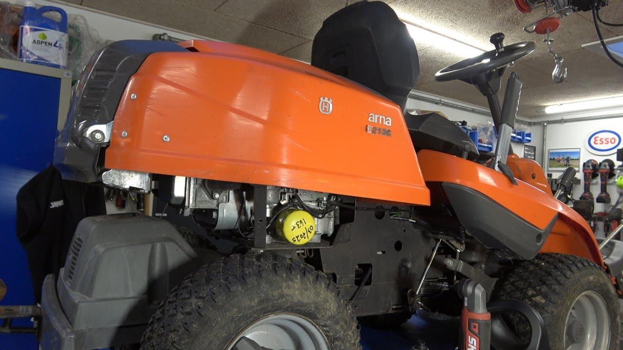 Husqvarna Rider 213C - skift af gearolie