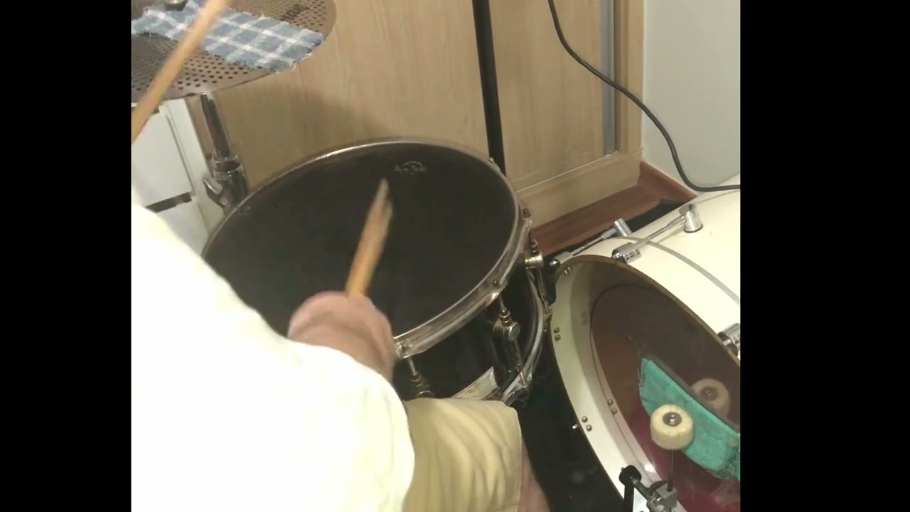 Start Me Up - Rolling Stones (Drum Cover)