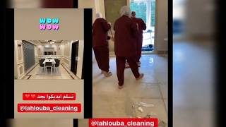 لحظه تنظيف بيت زينب جايبه ناس من شركه لهلوبه يساعدوها 😊