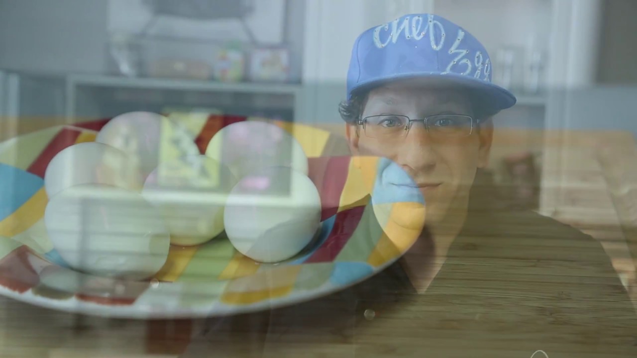 How to Make Hard Boiled Eggs - YouTube
