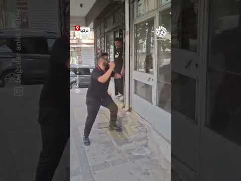 بعدما كشف موقعه شاب تركي يقتحم محل هواتف في إسطنبول ويسترجع هاتفه المسروق