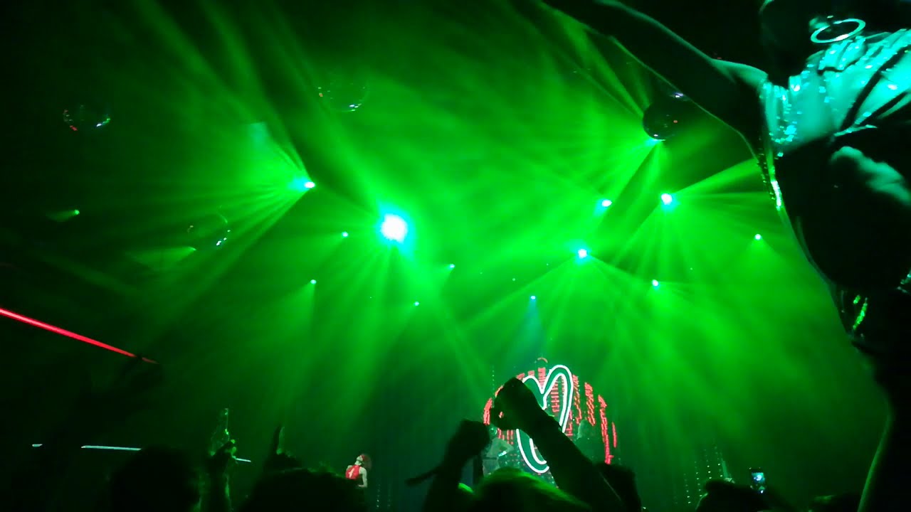 Armand van Helden drops Stardust Music Sounds Better With You