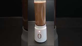 portable Blender MilkShake With Hershey&#39;s Dairy Milk Chocolate kiwi and blueberry #shorts #viral