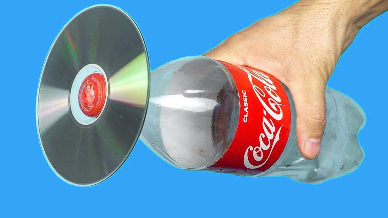 Прикрепите компакт-диск к пластиковой бутылке! Это нужно каждому дому, но никто этого не делает.