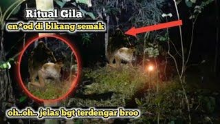 Terlihat jelas wanita bawa obor ternyata lakukan ritual gila ikeh ikeh di hutan seperti ini...