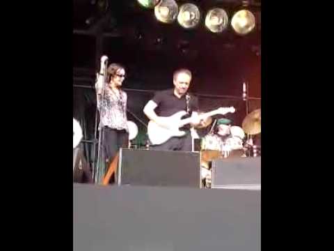 Jimmie Vaughan Lou Ann Barton - In the middle of t...