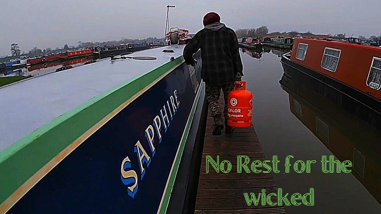 Our Narrowboat Home. Stocking up on Winter fuel.