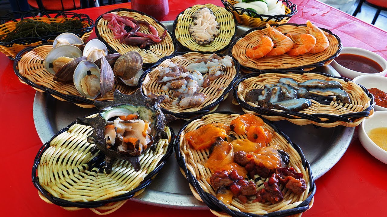 3만원 부산 해물모듬 / Assorted seafood - korean street food