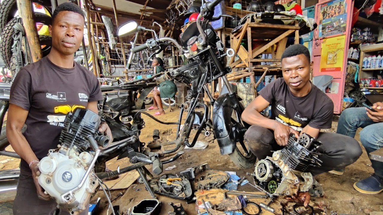 Boxer 150cc Full Engine Job  Clutch Cover, Rings, Valves & Piston Replacement