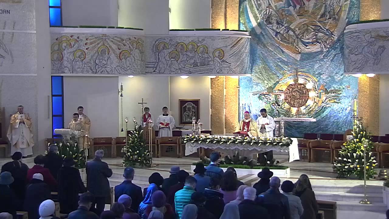 Iasi (catedrala): Liturghia din Duminica Paștelui (5 aprilie 2015) defensa y justicia