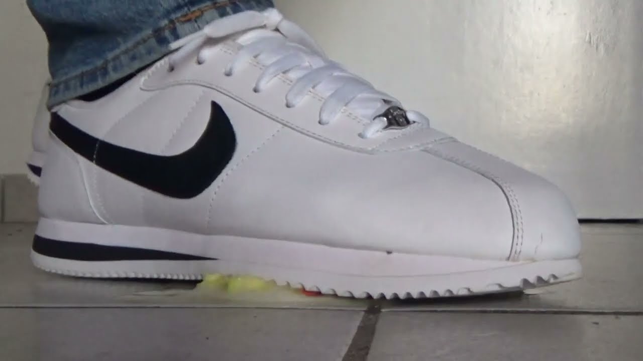 Nike Cortez stomp hard apple
