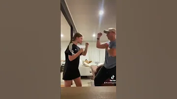 I Want Snap Chat Snapchat Fight Funny Shorts Dad 