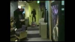 Halo 2 Studio Tour (2004) - Inside Bungie's Office