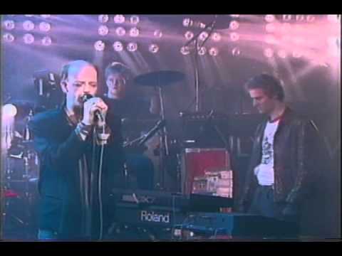 Blue for two - Ships (live 1987) - YouTube