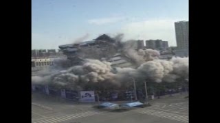 18-story building demolished in 5 seconds in C China