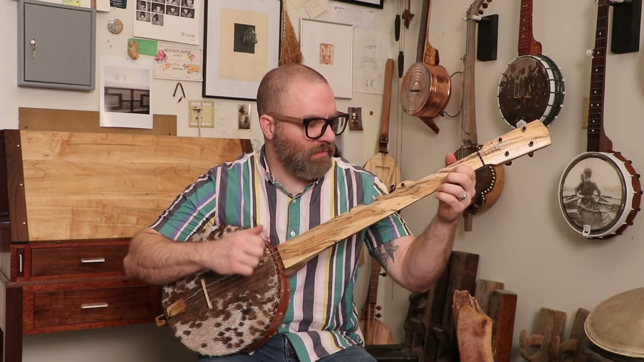 Quick Look: Freckled Fretless Banjo