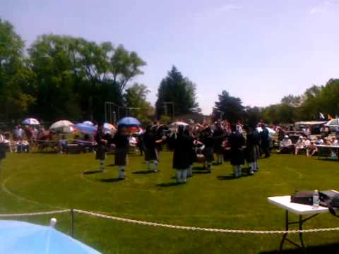 Bagpipe Competition at the Highland Festival in Alma, MI - YouTube