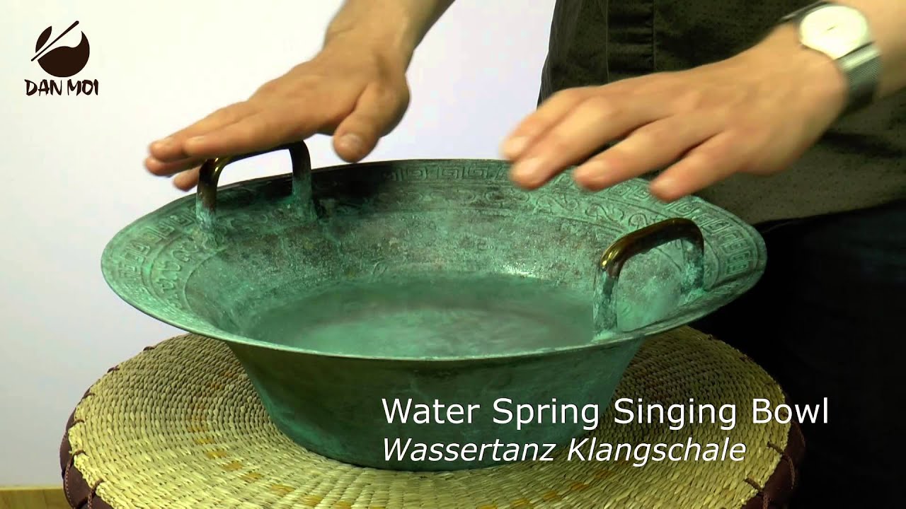 Spring singing. Water in a Bowl. Water Vibration. Singing Bowl перевод. Wodden steack singing Bowls.