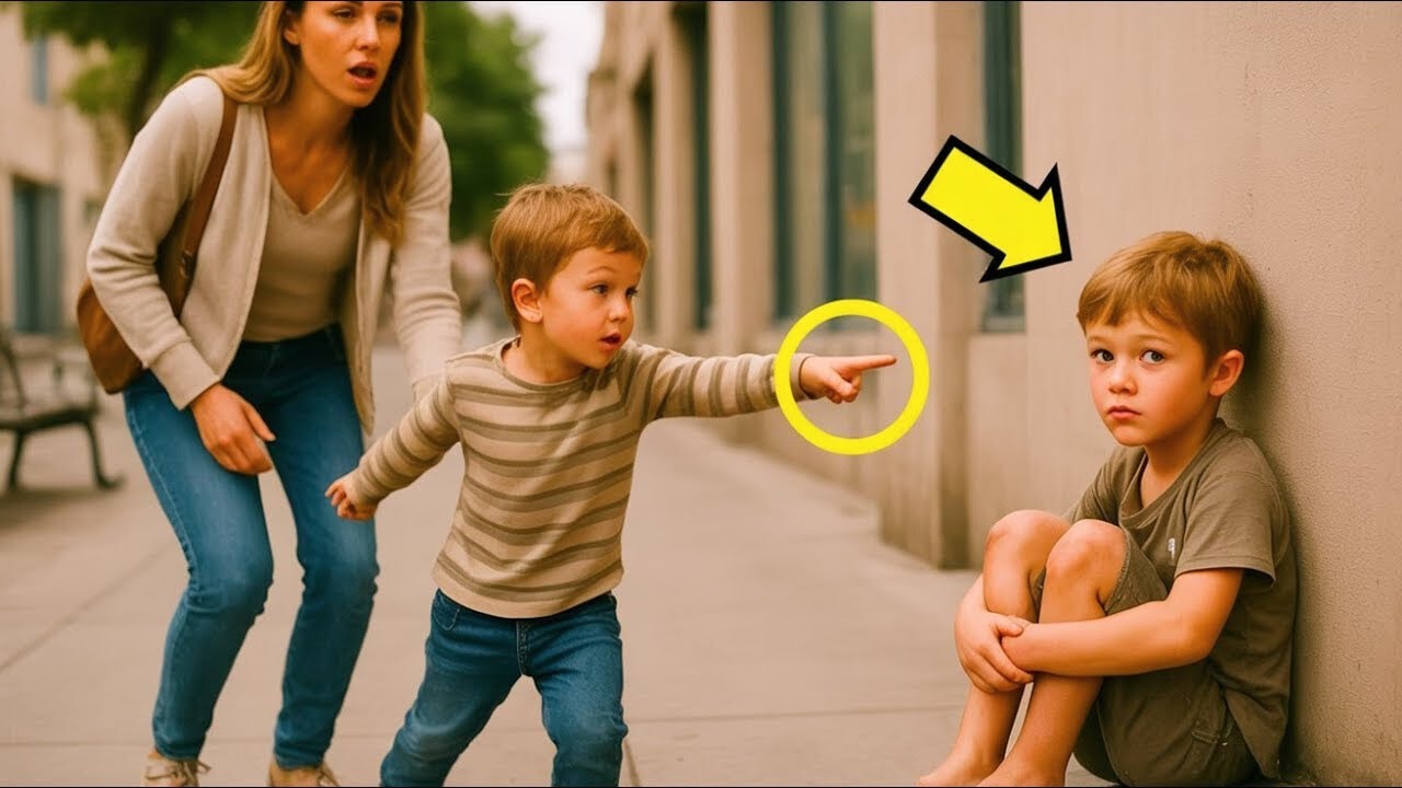 « MAMAN… IL ÉTAIT DANS TON VENTRE AVEC MOI… » Dit le fils en pointant le garçon des rues