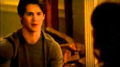 The Vampire Diaries 2x15 - Bonnie and Jeremy