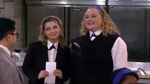 2 Broke Girls – And the Knock Off Knockout clip6