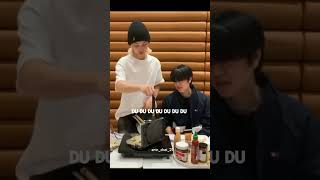 pov:skz üyeleri yemek yaparsa #keşfetaçıl #youtubejisoo hamile#스트레이키즈 #keşfetbeniöneçıkar #keşfetol