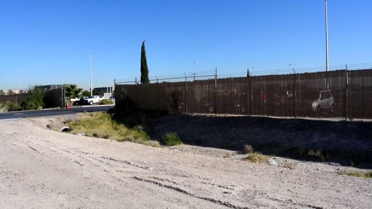 AREA 51 Janet aircraft, camo guard.