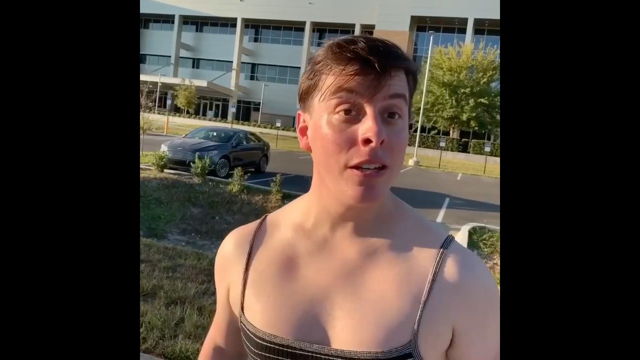 Halloween Costumes 🎃 Still impressed the dog joined in on this one. 