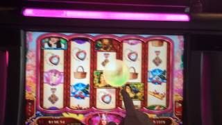 Celebrity Wizard of Oz Ruby Slippers 2 Slot Machine - Glinda Bubbles Wealth