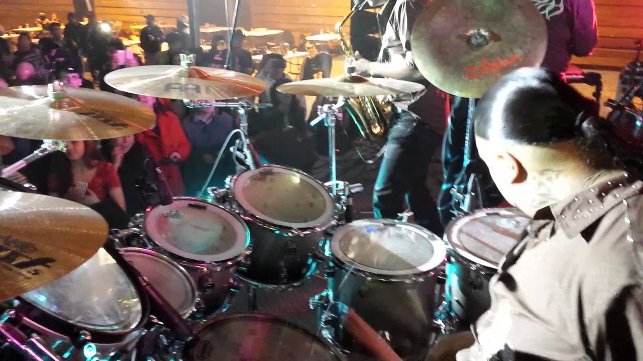 Rene Urbina - Alacranes Musical 2014