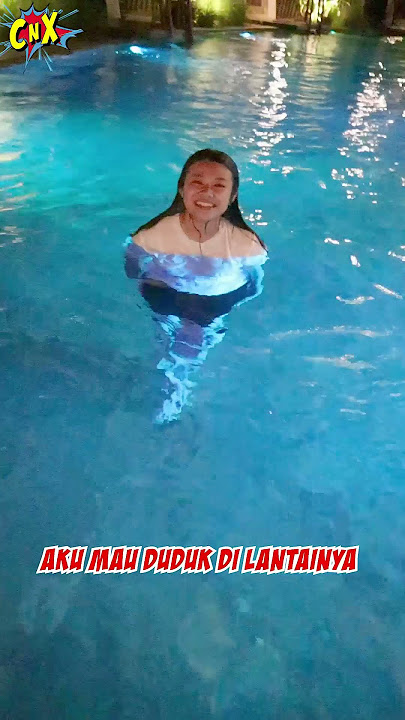 NYEBUR BERENANG DI KOLAM BIRU PINK !