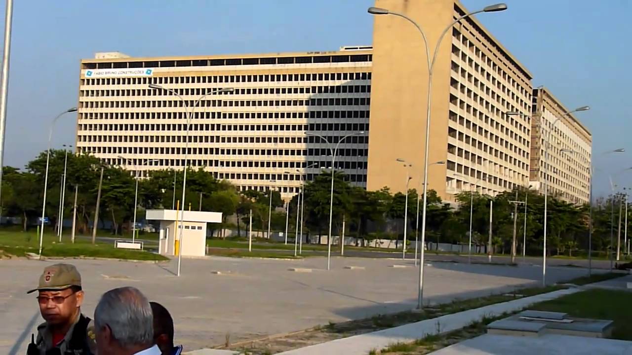 Implosão do Hospital Universitário Clementino Fraga Filho