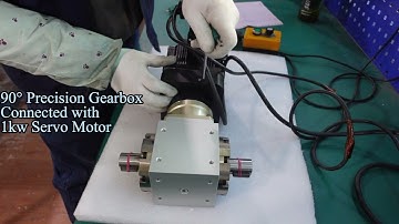 90 degree precision right angle bevel gearbox connected with 1KW servo motor