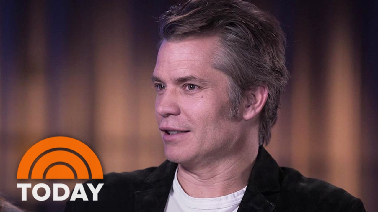 Timothy Olyphant Santa Clarita Diet Couples Are Relatable Even If One S A Zombie Today Youtube