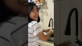 Prank istri gak pake apa-apa malah minta jatah 😂 #shorts #trending #prank