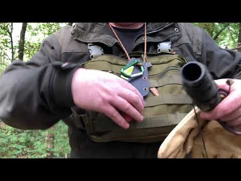 Bushcraft- Glove hanging toggles/straps