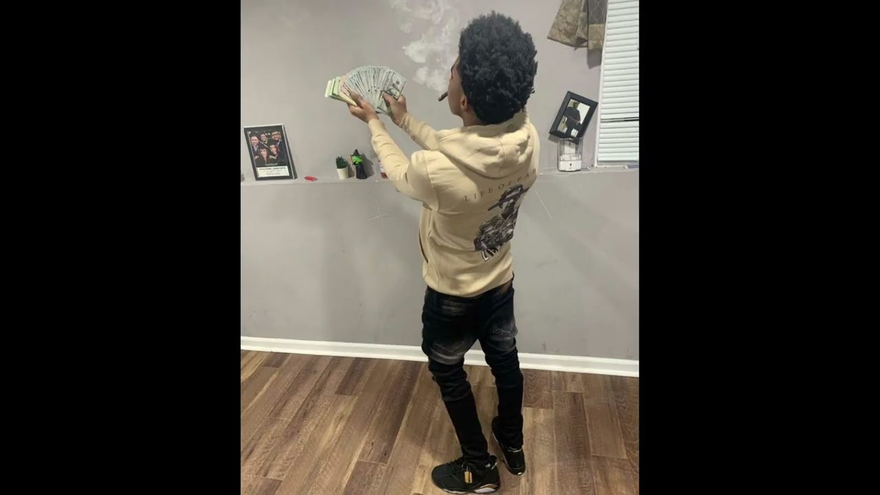 FREE] VonOff1700 Sample Type Beat - "She Borin"