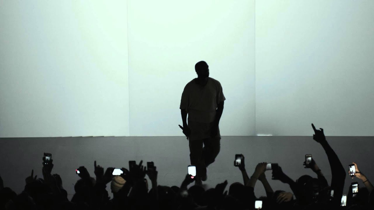 Kanye West surprise concerts at the Fondation Louis Vuitton - LVMH