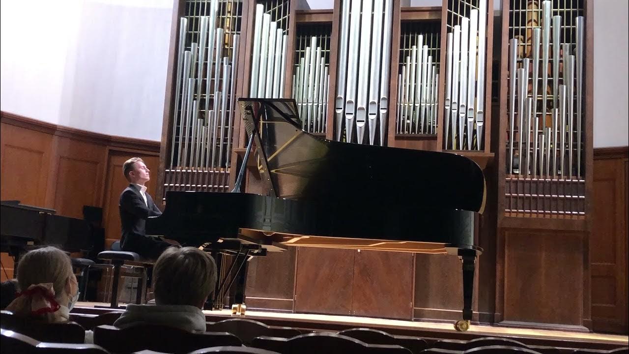 московская государственная консерватория им чайковского малый зал. чайковского. петрозаводская консерватория преподаватели-пианисты. малый зал московской консерватории им п. зал глазунова консерватория.