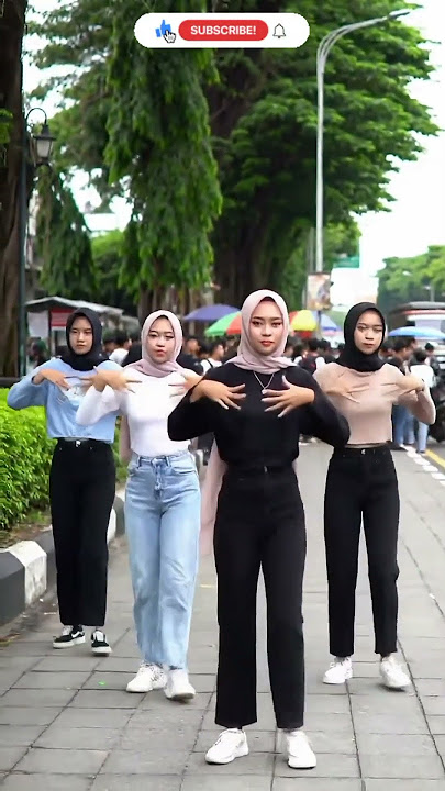 Kompak Banget Joget Dame Un Grrr Para Cewek Cantik Ini di Tengah Kota 🤩 #trendingshorts