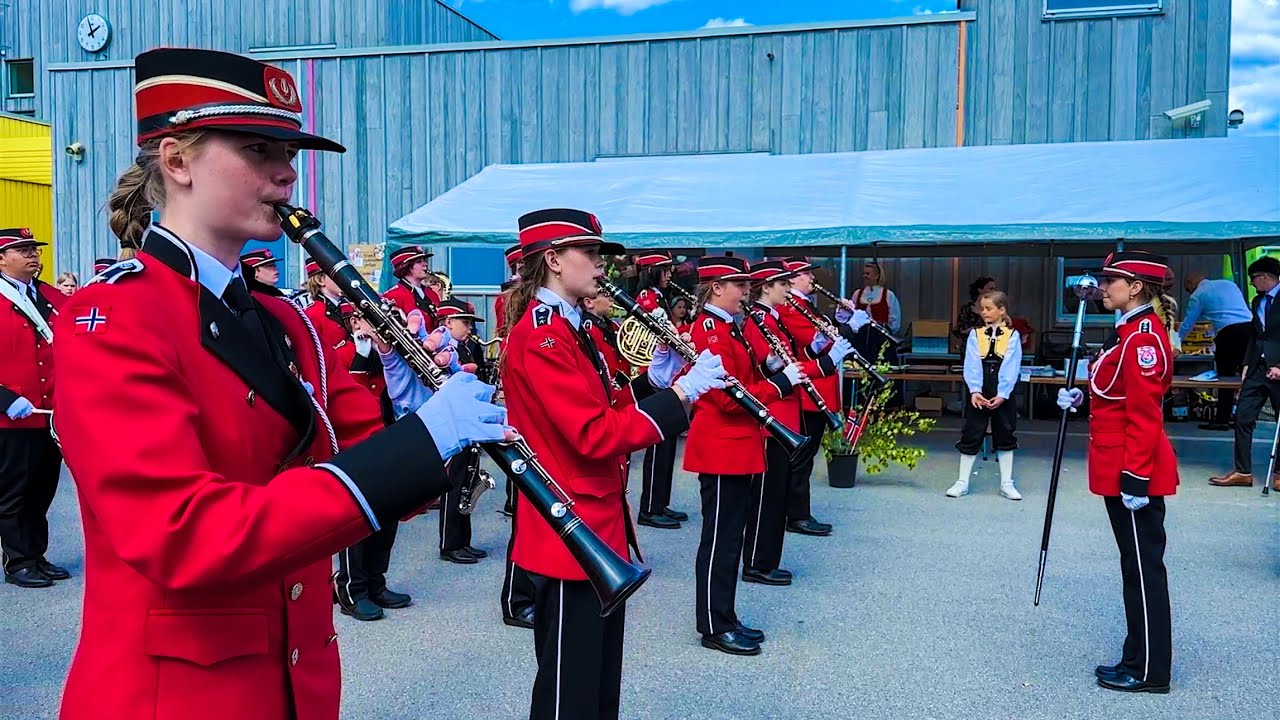 Nøtterøy skolekorps senior, Brattås skole, 17.mai 2023