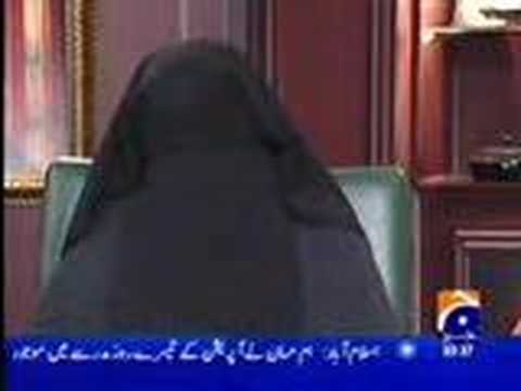 Students of jamia hafsa with hamid mir in capital talk