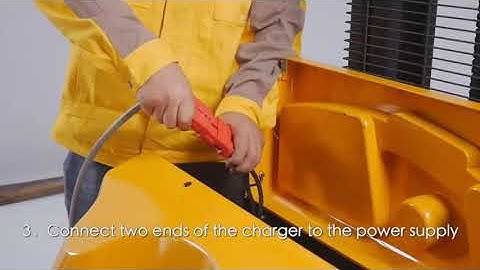 Apollolift Tutorial   Full electric stacker 1  A-3028/A-3029/A-3030  trucks charge