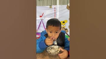 Đến trường để được ăn cơm có thịt #shorts  #trongheovungcao #quycomcothit