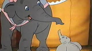 Dumbo (1941) - Dumbo's Bath