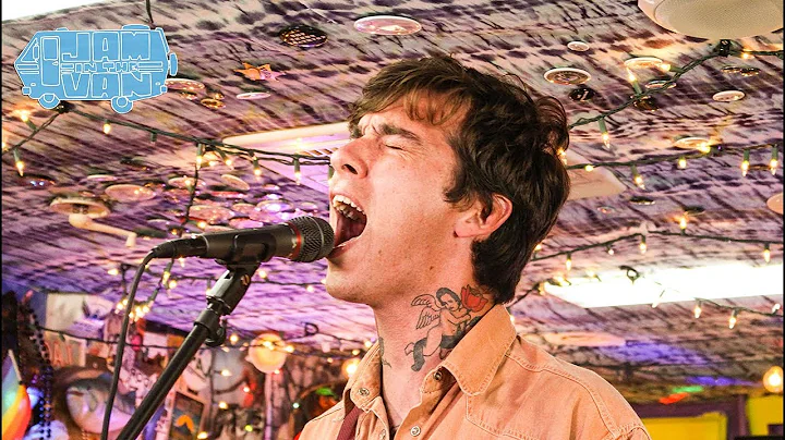 JOYCE MANOR - "Constant Headache" (Live at Music T...