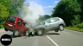 25 Tragic! Shocking moments Car Crashes On Road Highway Got Instant Karma | Car Fails Compilation