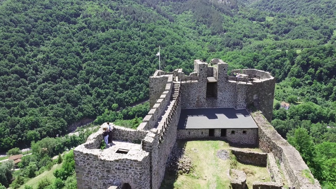 PRILOG VRT - SREDNjEVEKOVNA TVRĐAVA MAGLIČ